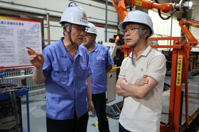 新疆奇台县县委常委、常务副县长徐付宏一行到潞安化机开展招商考察活动